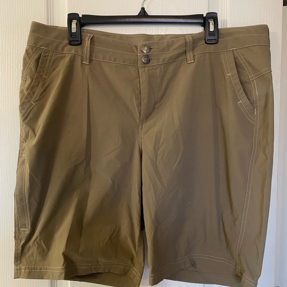 MARMOT SHORTS - perfect condition